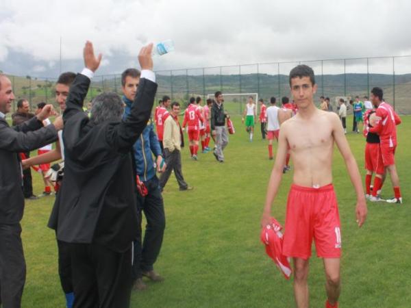 SERCAN AYSUHAYMANA SPORLU FUTBOLCU 2012...